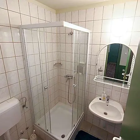 Kisfaludy -sümeg- 3* Sümeg