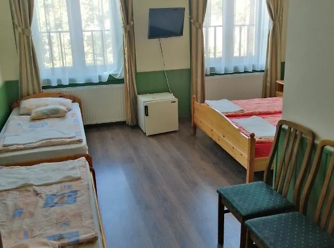 Kisfaludy -sümeg- Couette-café