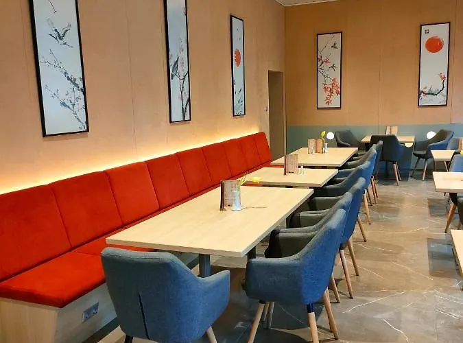 Kisfaludy Vendeghaz -suemeg- 3*
